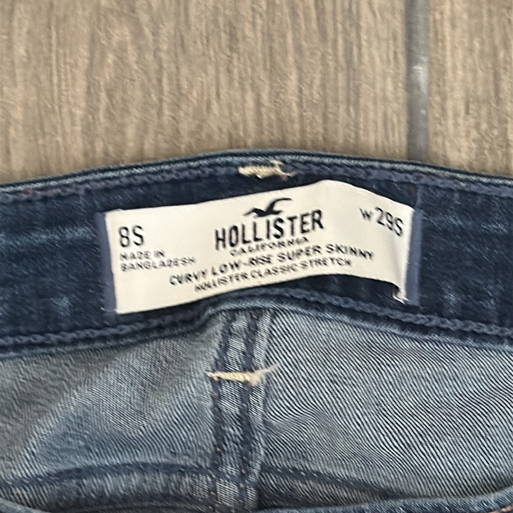 Hollister Women's Curvy Skinny Blue Jeans size 29S. Low Rise. - Picture 3 of 6